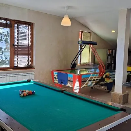 мезонети форест нук - фаза 1 Apartment Pamporovo